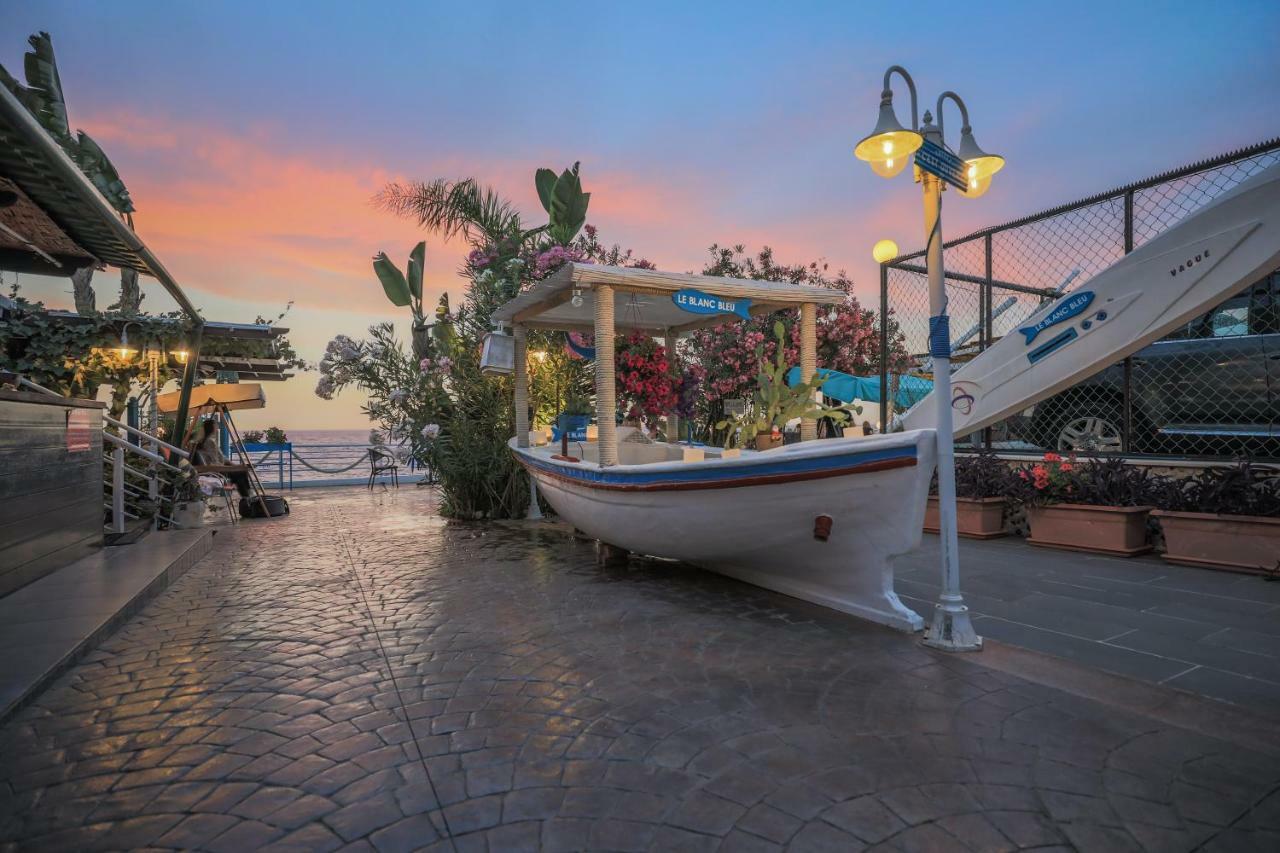 Hotel Le Blanc Bleu à Byblos Extérieur photo